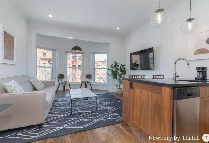 304 Newbury Street By Thatch