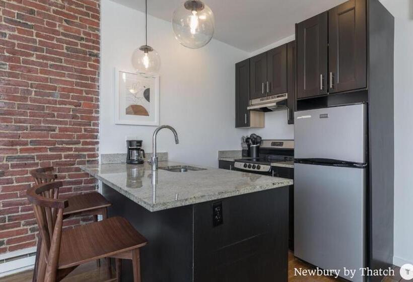 304 Newbury Street By Thatch