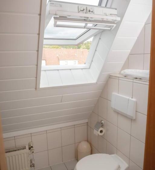 호스텔 Landgasthof Zum Hirsch