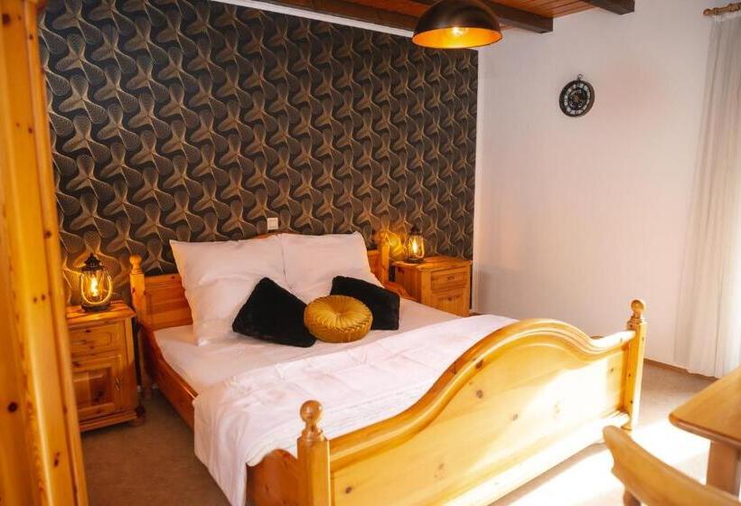 호스텔 Landgasthof Zum Hirsch