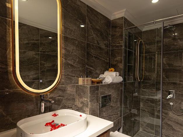 تختخواب و صبحانه Simon House Hoi An