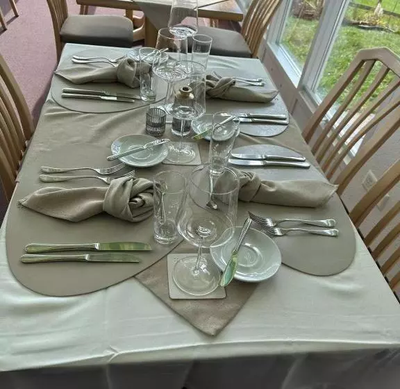 „gg“ Games Garni Hotel Säntis