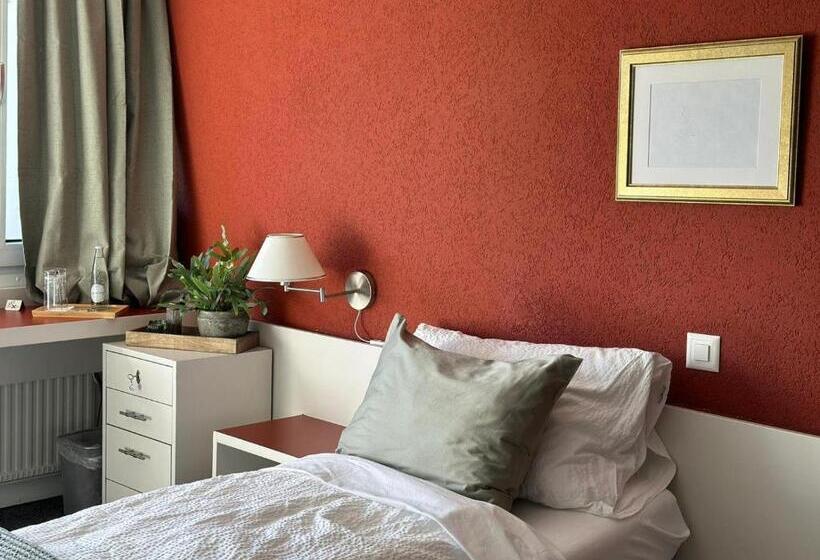 „gg“ Games Garni Hotel Säntis