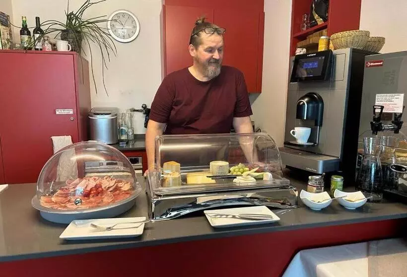 „gg“ Games Garni Hotel Säntis