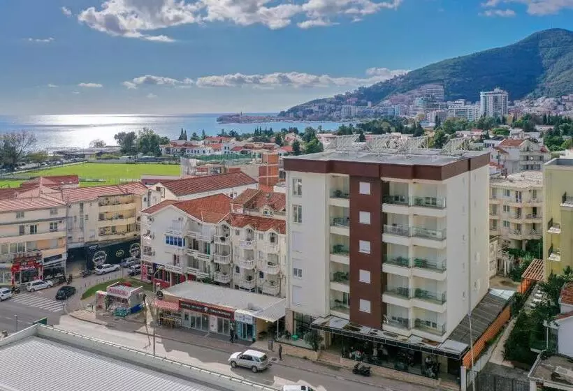 هتل 219 Budva