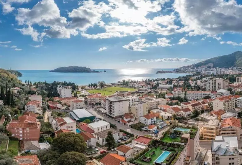 هتل 219 Budva