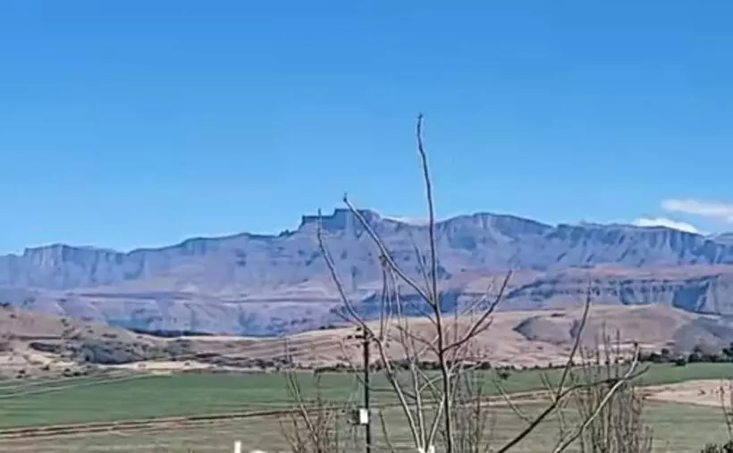 ホテル Drakensberg Rise Retreat