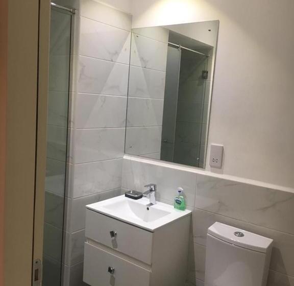 ホテル Embassy Garden