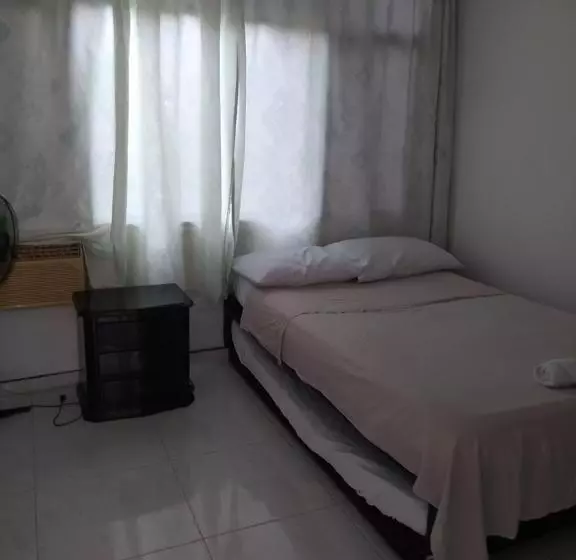 ホテル Guataqui Puerto Principal