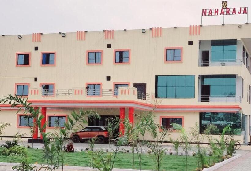 בית מלון כפרי Maharaja Resort & Guest House