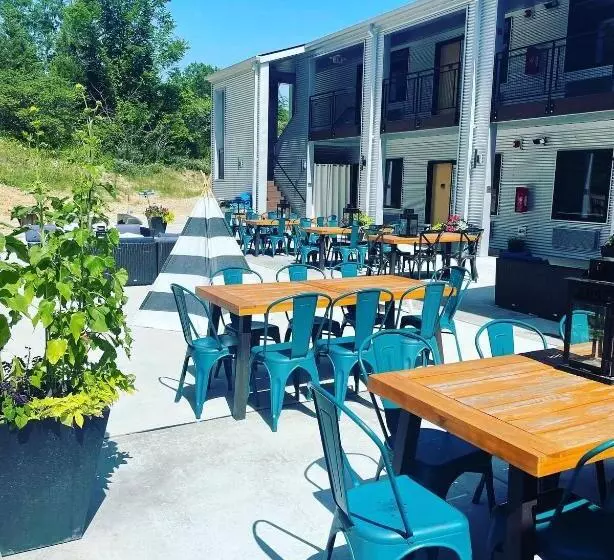 Hotelli Concord Suite For Two With Private Jacuzzi