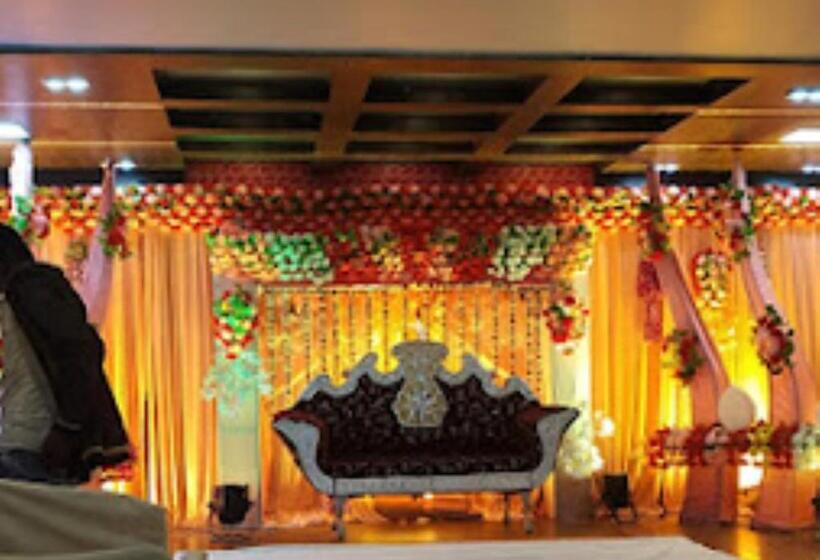 هتل Vinayak International