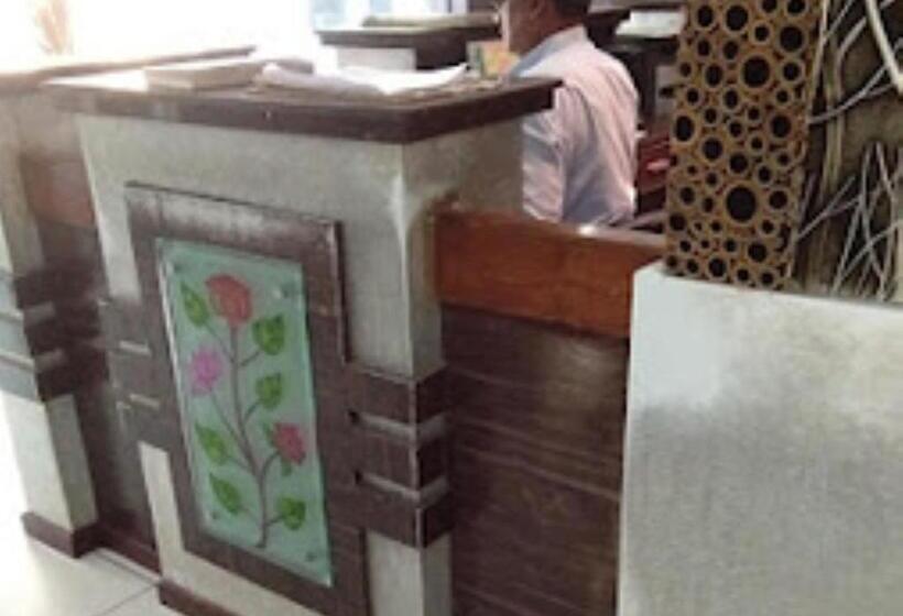 هتل Vinayak International