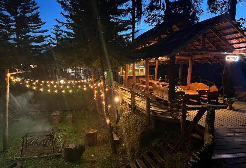 Pension (Hôtel basse catégorie) บ้านชนเผ่า แคมป์ปิ้ง แอ็น รีสอร์ต