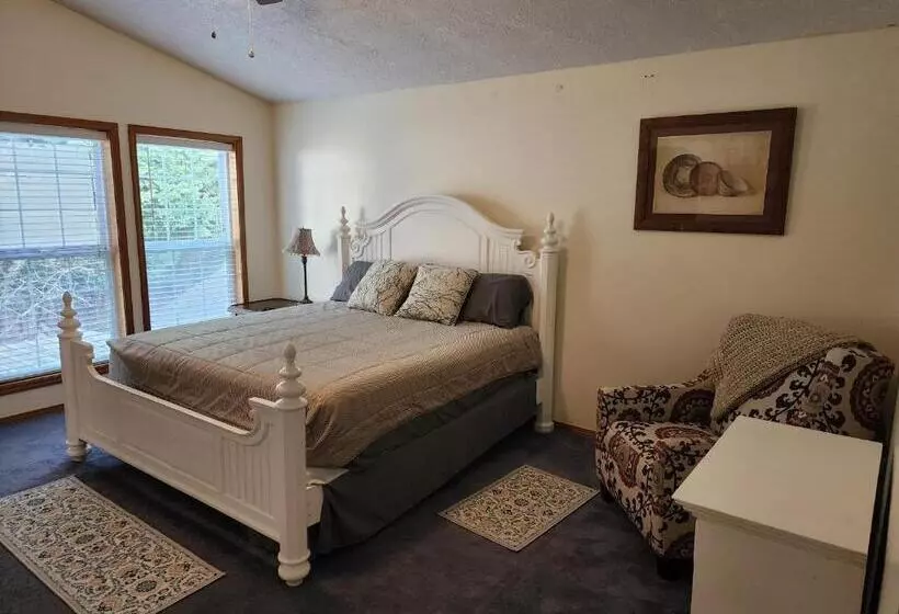 Majatalo A Wine Country Home In Yamhill County