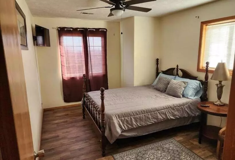 Majatalo A Wine Country Home In Yamhill County