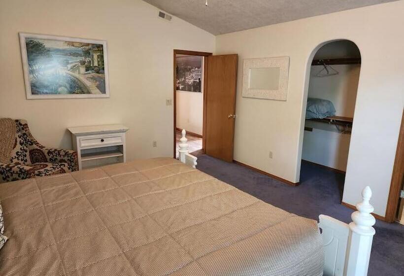 Пансион A Wine Country Home In Yamhill County