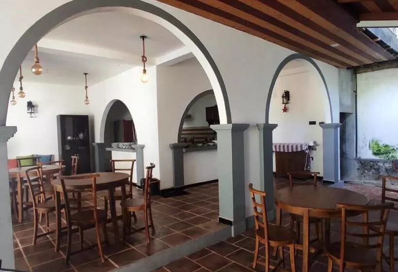 ペンション Arch House Ahangama