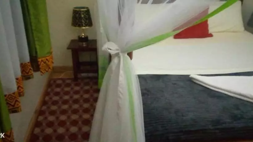 پانسیون Berengei Silverback Guesthouse And Homestay