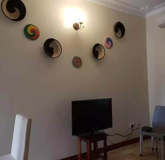 پانسیون Berengei Silverback Guesthouse And Homestay