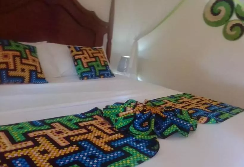 پانسیون Berengei Silverback Guesthouse And Homestay