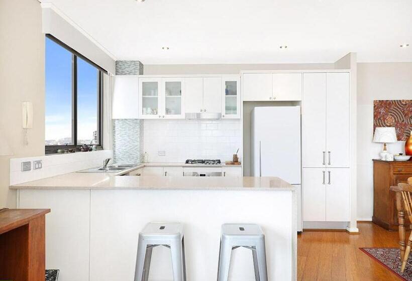 Pensão It S Paradise Here, Private Room With Breakfast And 2 Cats