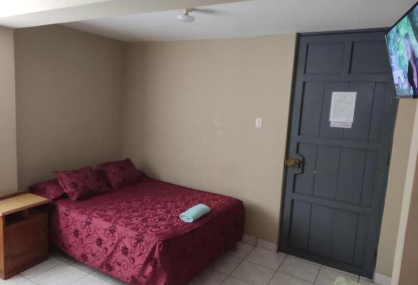 ペンション Hospedaje San Camilo Tacna