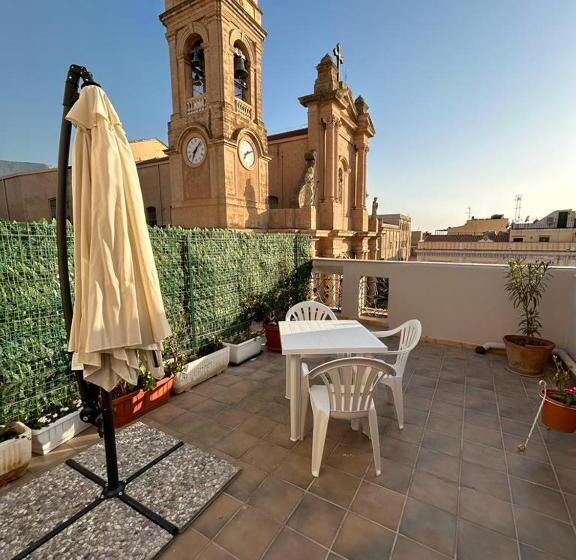 پانسیون La Casa In Piazza