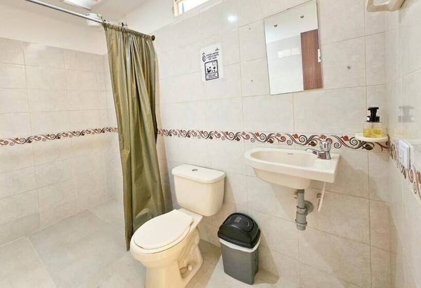 پانسیون La Mercedes Lite Hostal By Mh