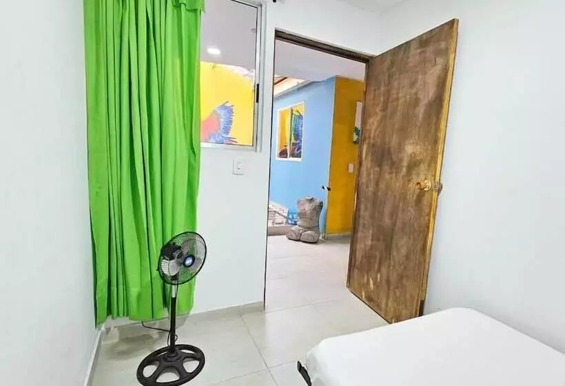 پانسیون La Mercedes Lite Hostal By Mh