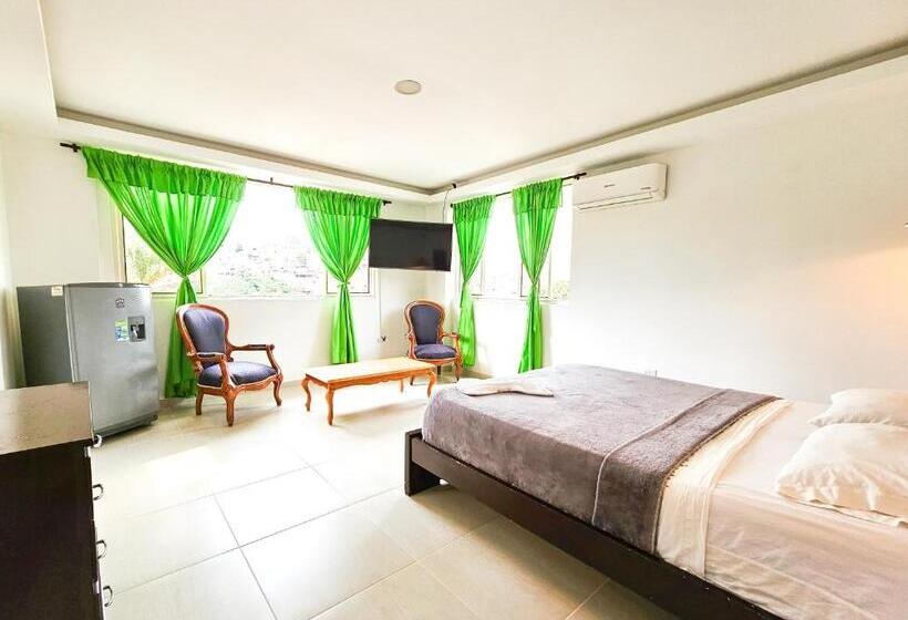 پانسیون La Mercedes Lite Hostal By Mh