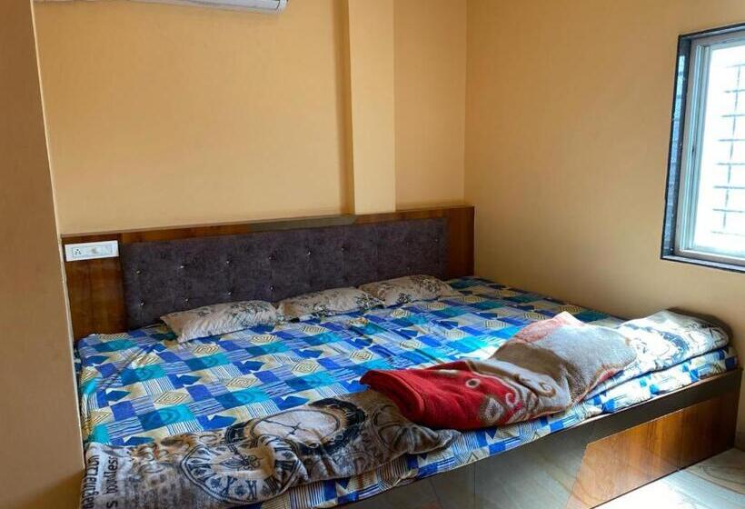 פנסיון Rajoriya Residence