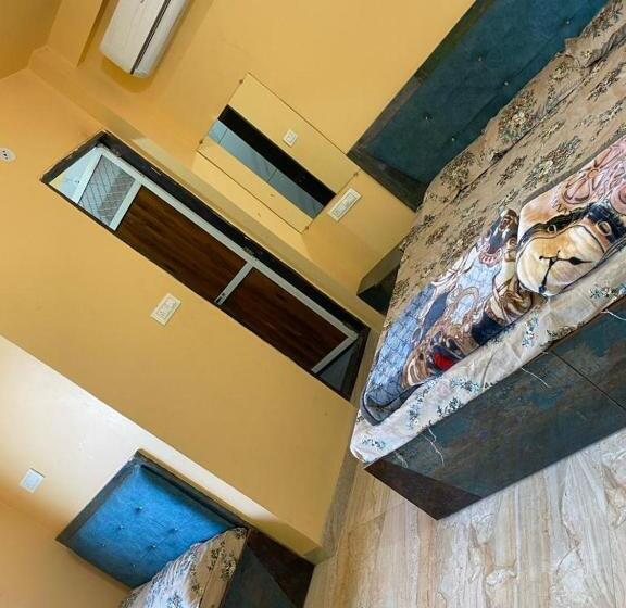 פנסיון Rajoriya Residence