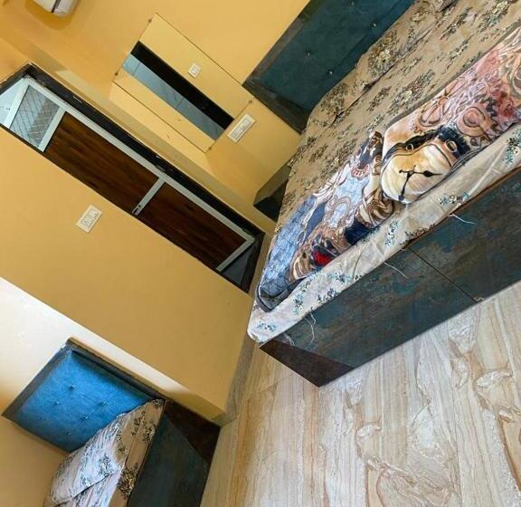 פנסיון Rajoriya Residence