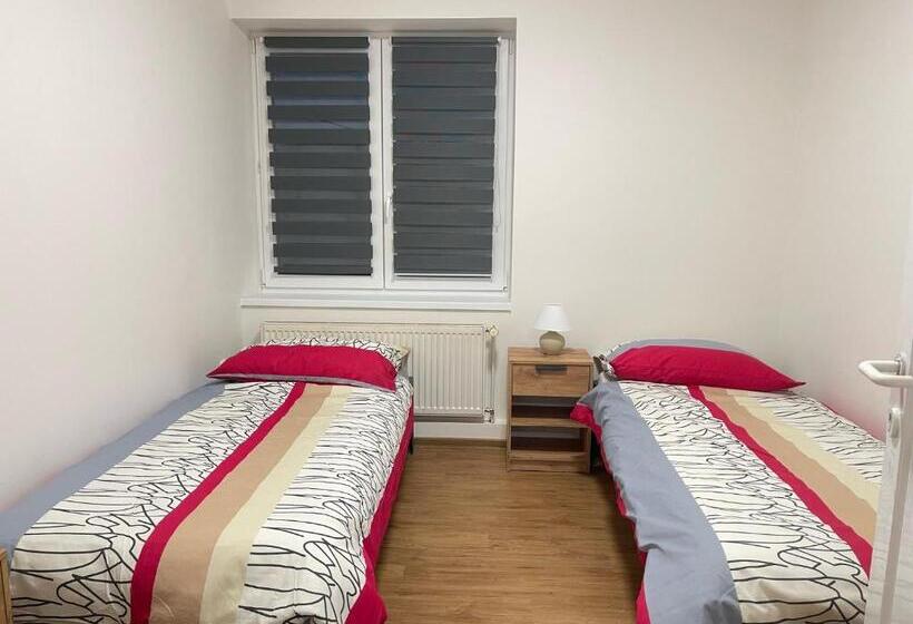 פנסיון Restaurace Hamburk S Ubytováním