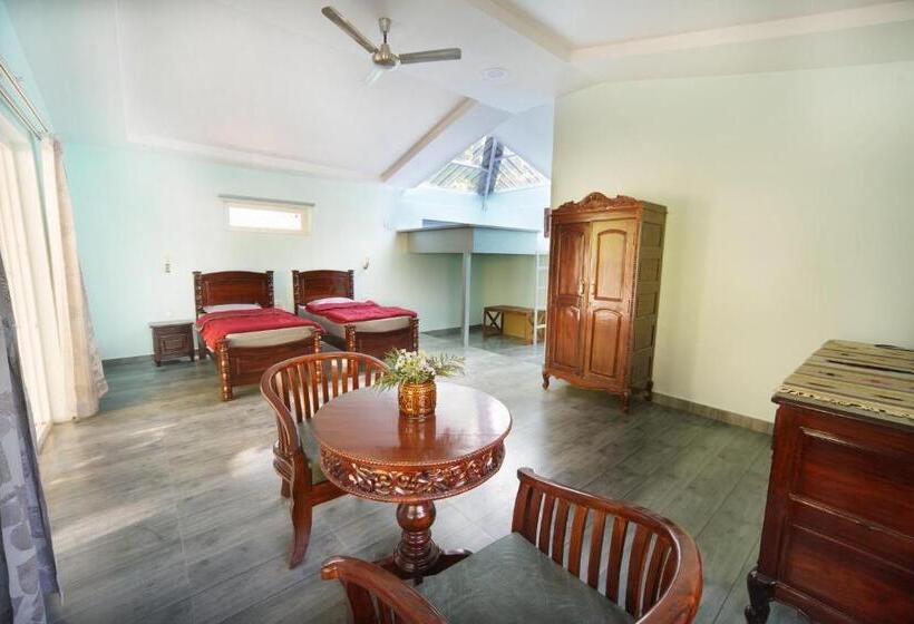 Курорт Riviera Van Villas