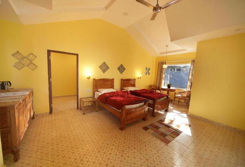 Курорт Riviera Van Villas