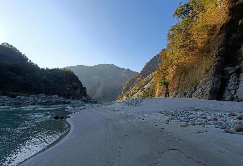 Курорт Riviera Van Villas