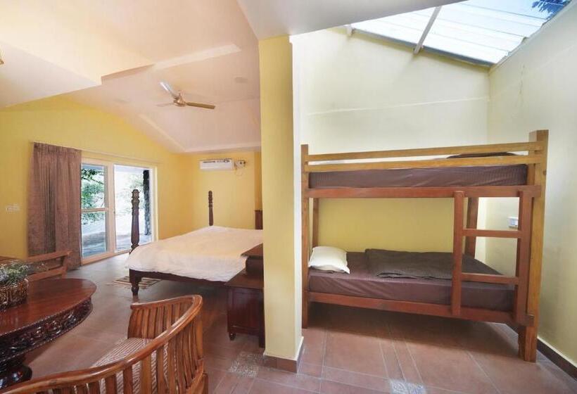 Курорт Riviera Van Villas