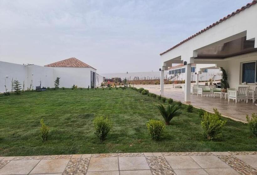 منتجعات روابي القمر