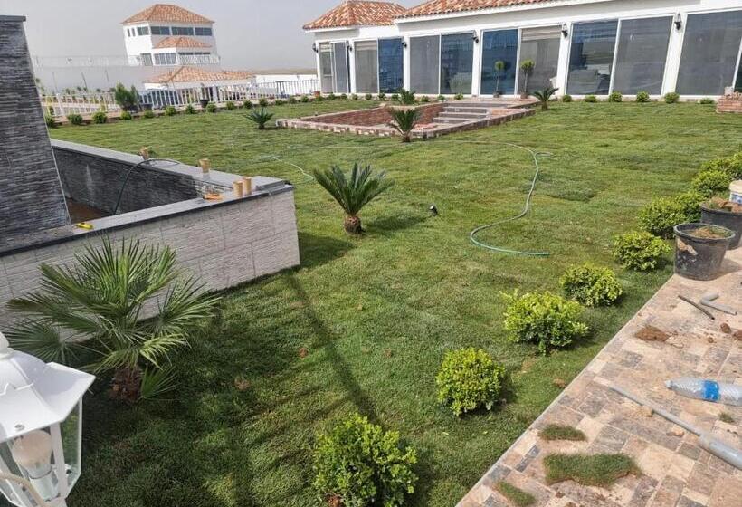 منتجعات روابي القمر