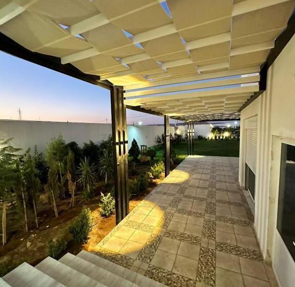 منتجعات روابي القمر