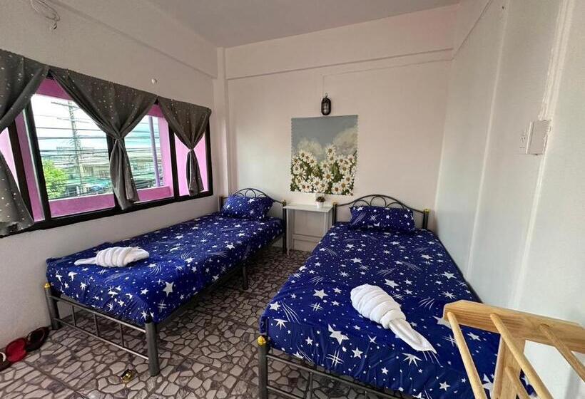 هاستل Madam Guesthouse