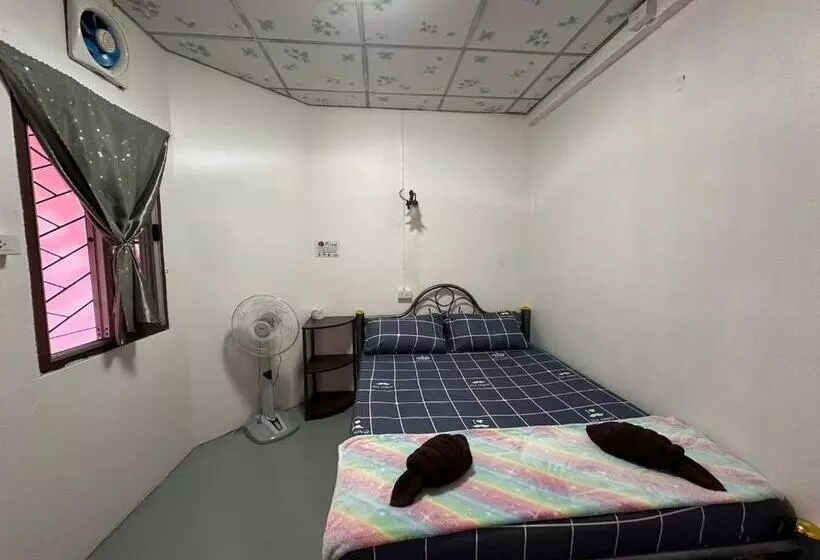 ユースホステル Madam Guesthouse