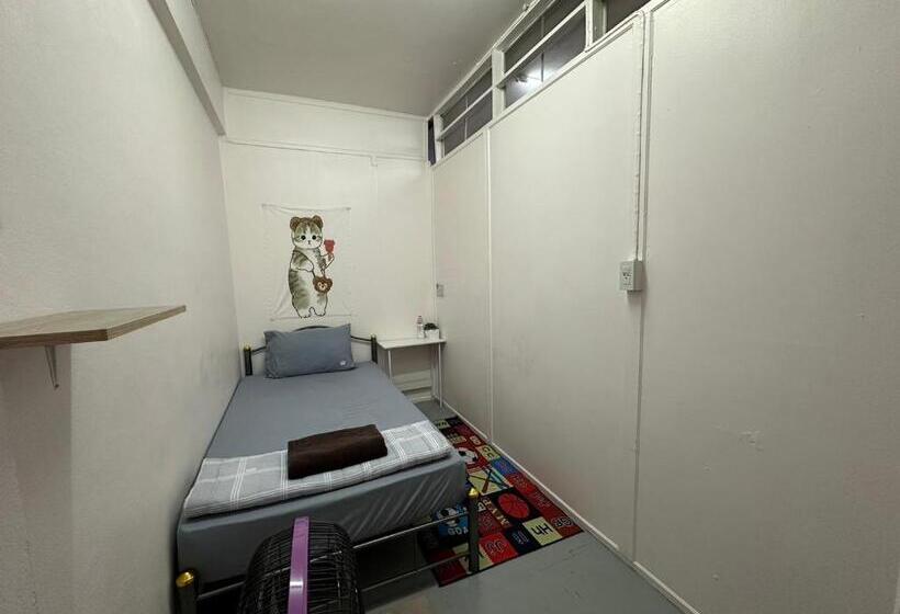 هاستل Madam Guesthouse