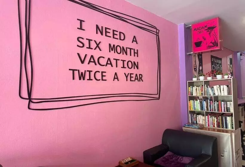 ユースホステル Madam Guesthouse