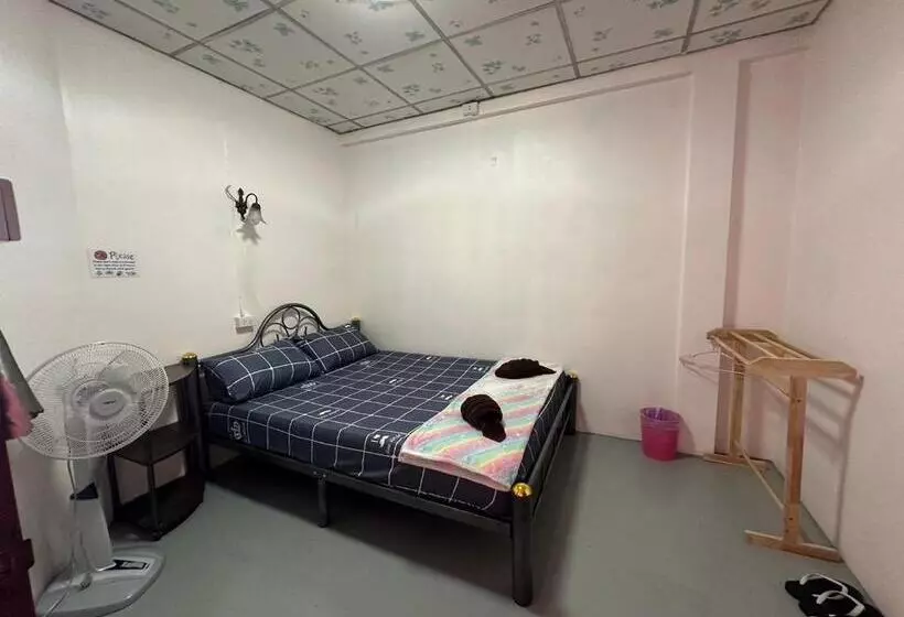 ユースホステル Madam Guesthouse