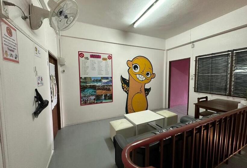 هاستل Madam Guesthouse