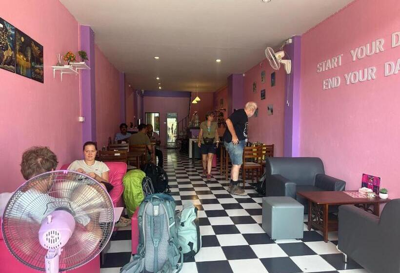 هاستل Madam Guesthouse