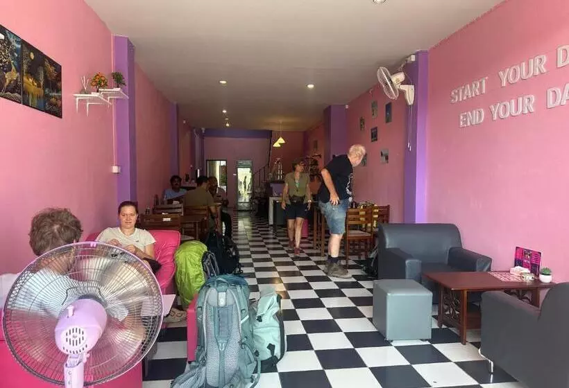 ユースホステル Madam Guesthouse